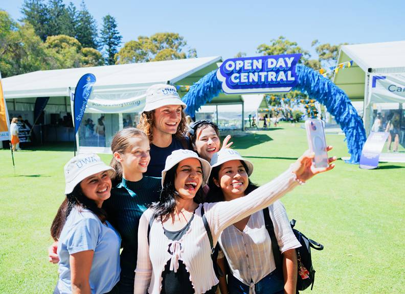 Image of students visiting the UWA campus at UWA Open Day